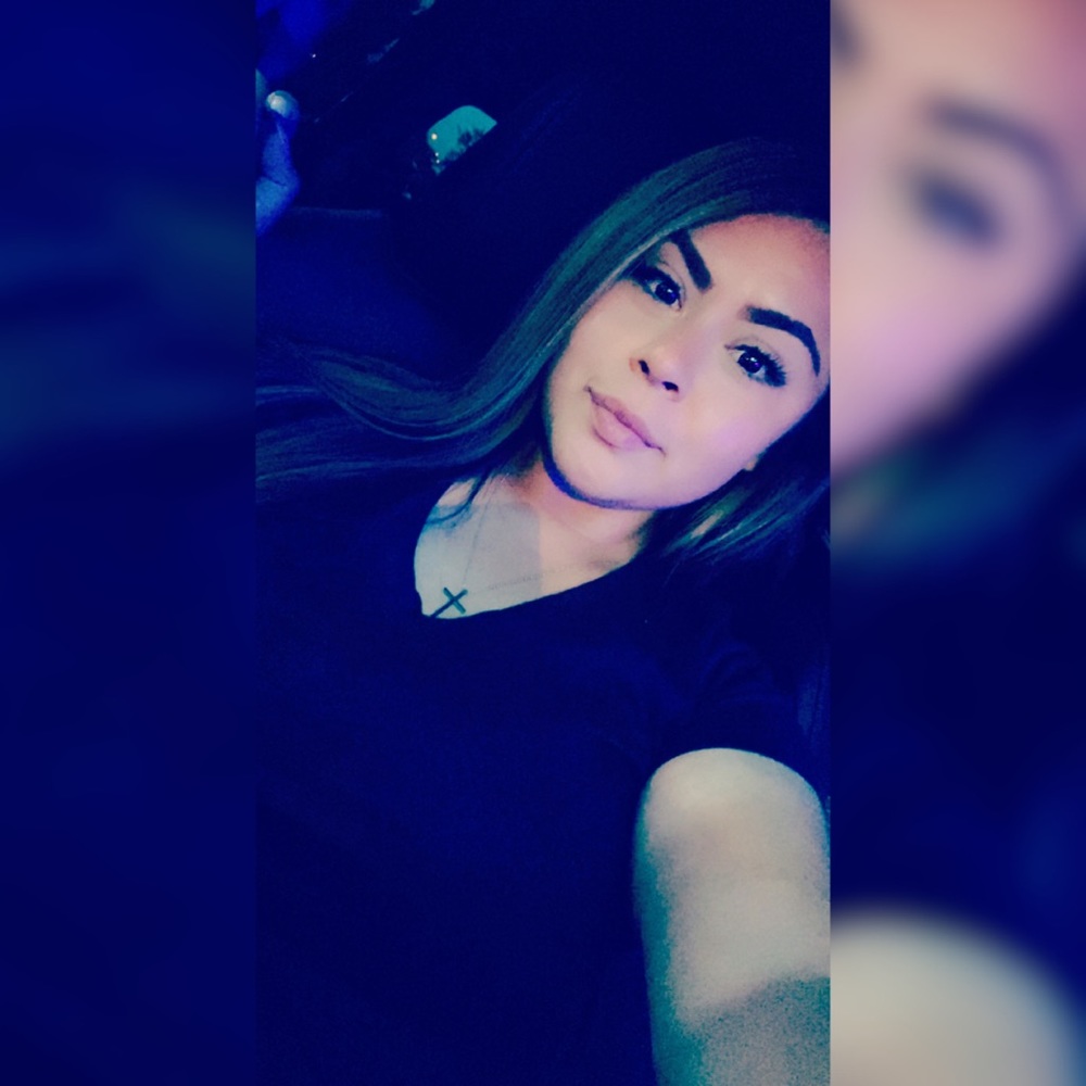 Meet your Posher, Kassandra